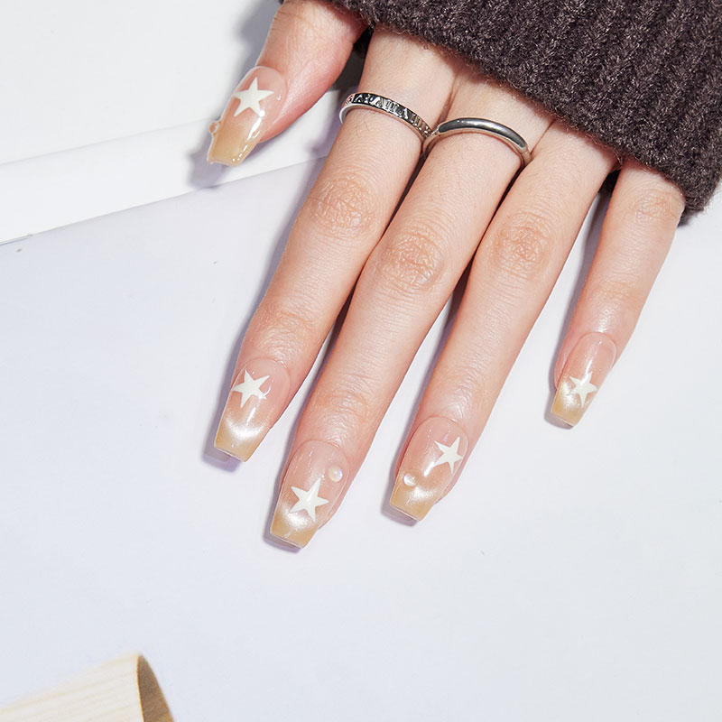 穿戴甲纯手工美甲2026新款高级感黄黑皮显白新娘拍婚纱照指甲贴片