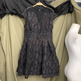 百搭连衣裙女长裙w51 时尚 伊华欧秀专柜撤柜2025新款 女装