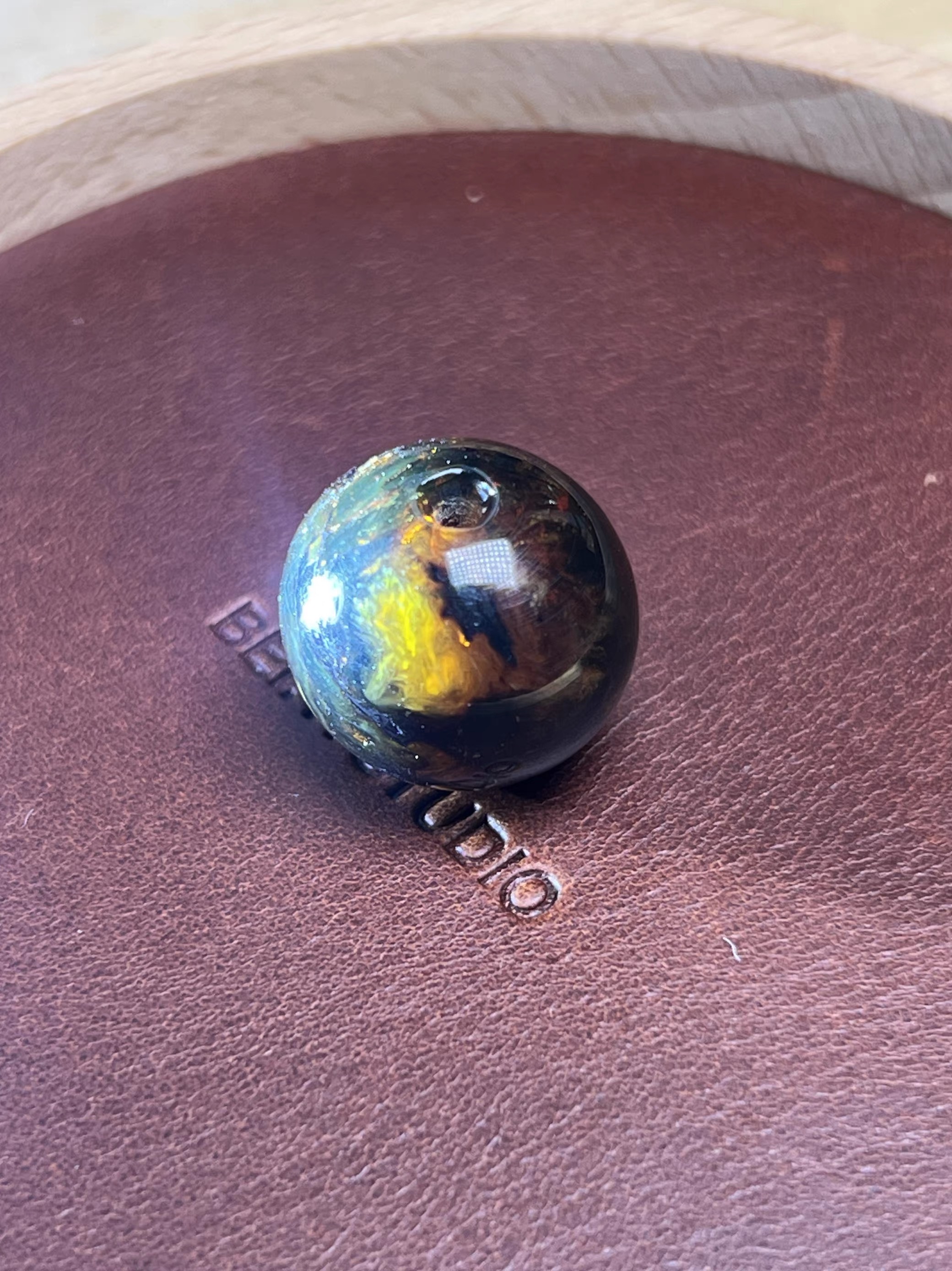 【特价】16mm+抚顺琥珀高红血翳飘蜡单珠（28年老珠）