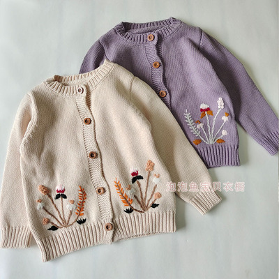 秋冬纯棉手工刺绣花朵系扣童装