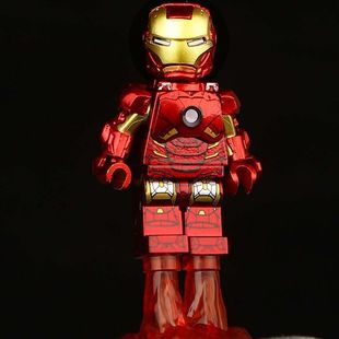 复仇者联盟英雄钢铁侠积木人仔铠甲超级角色摆件儿童拼装玩具男孩