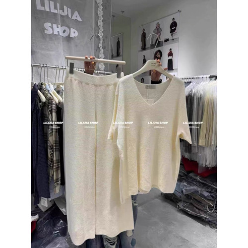 2026春 慵懒风宽松V领华夫格短袖T恤+休闲裤套装女显瘦两件套潮