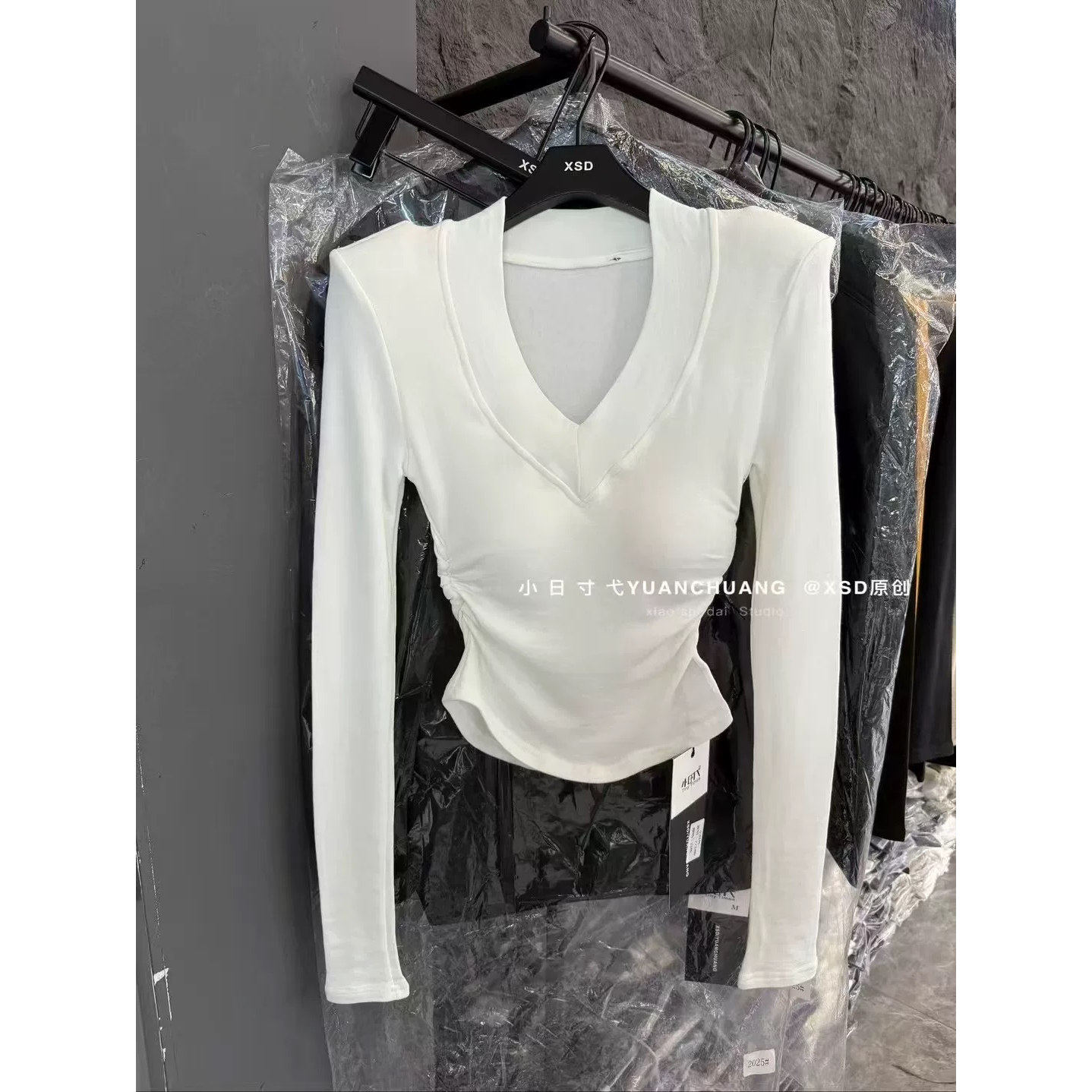 2026新款时尚Ｖ领百搭显瘦长袖胸垫T恤女上衣女,女装/女士精品,T恤,淘宝优惠券,粉丝福利购,淘宝优惠卷