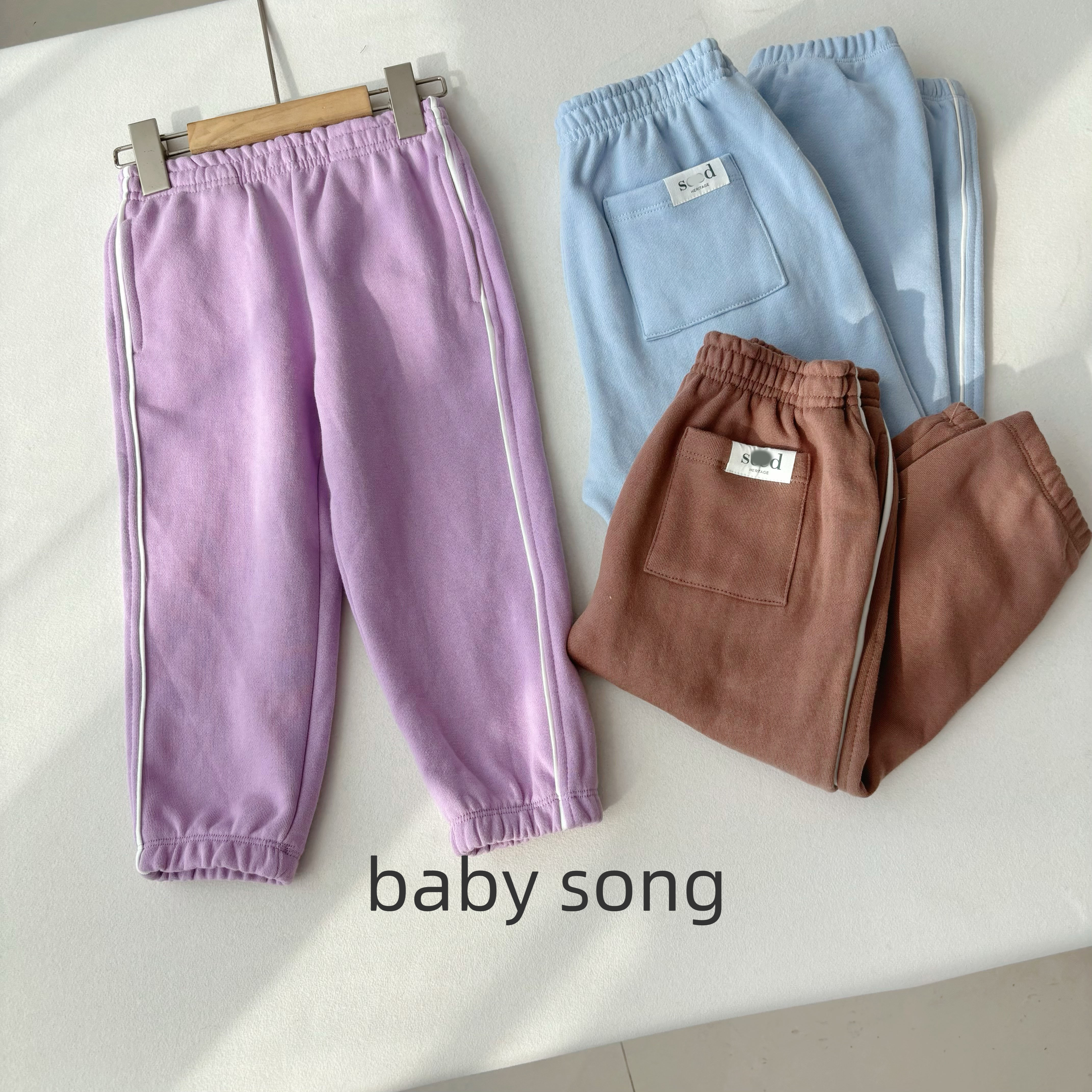 澳单2-10岁男女宝25秋冬纯棉薄绒纯色束脚运动裤儿童休闲卫裤