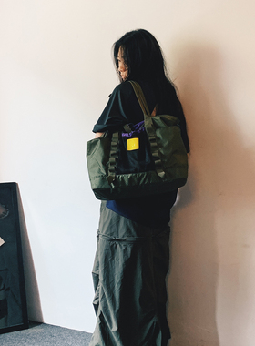 OFFWINTER航空系列X魔女多功能托特包户外撞色手提斜挎徒步电脑包