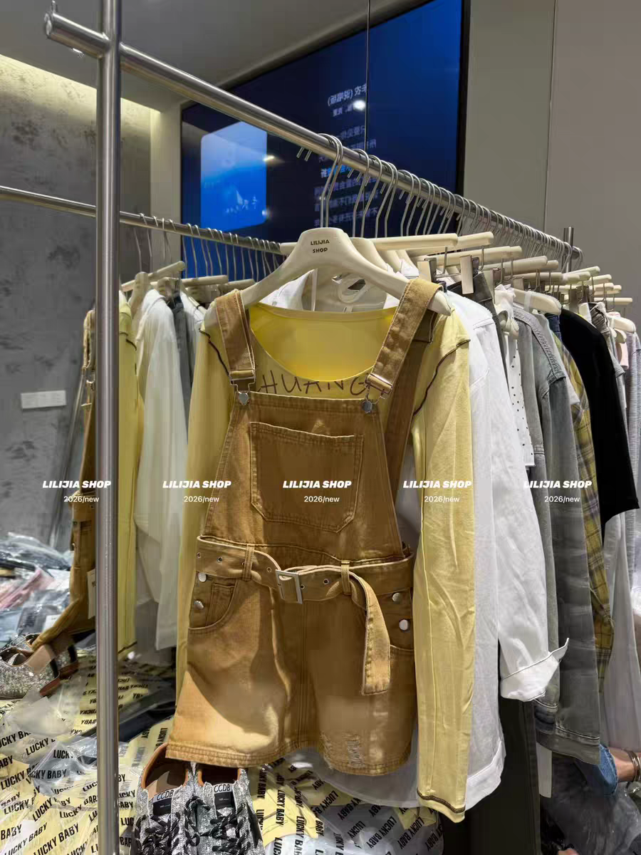 MH家 牛仔背带裙女春款2025新款浅卡其复古修身直筒休闲短裙
