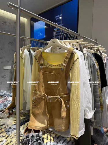 MH家 牛仔背带裙女春款2025新款浅卡其复古修身直筒休闲短裙