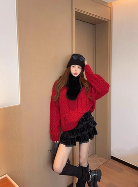 MH家 2025冬季新款慵懒风圣诞红色麻花毛衣高腰丝绒短裙两件套