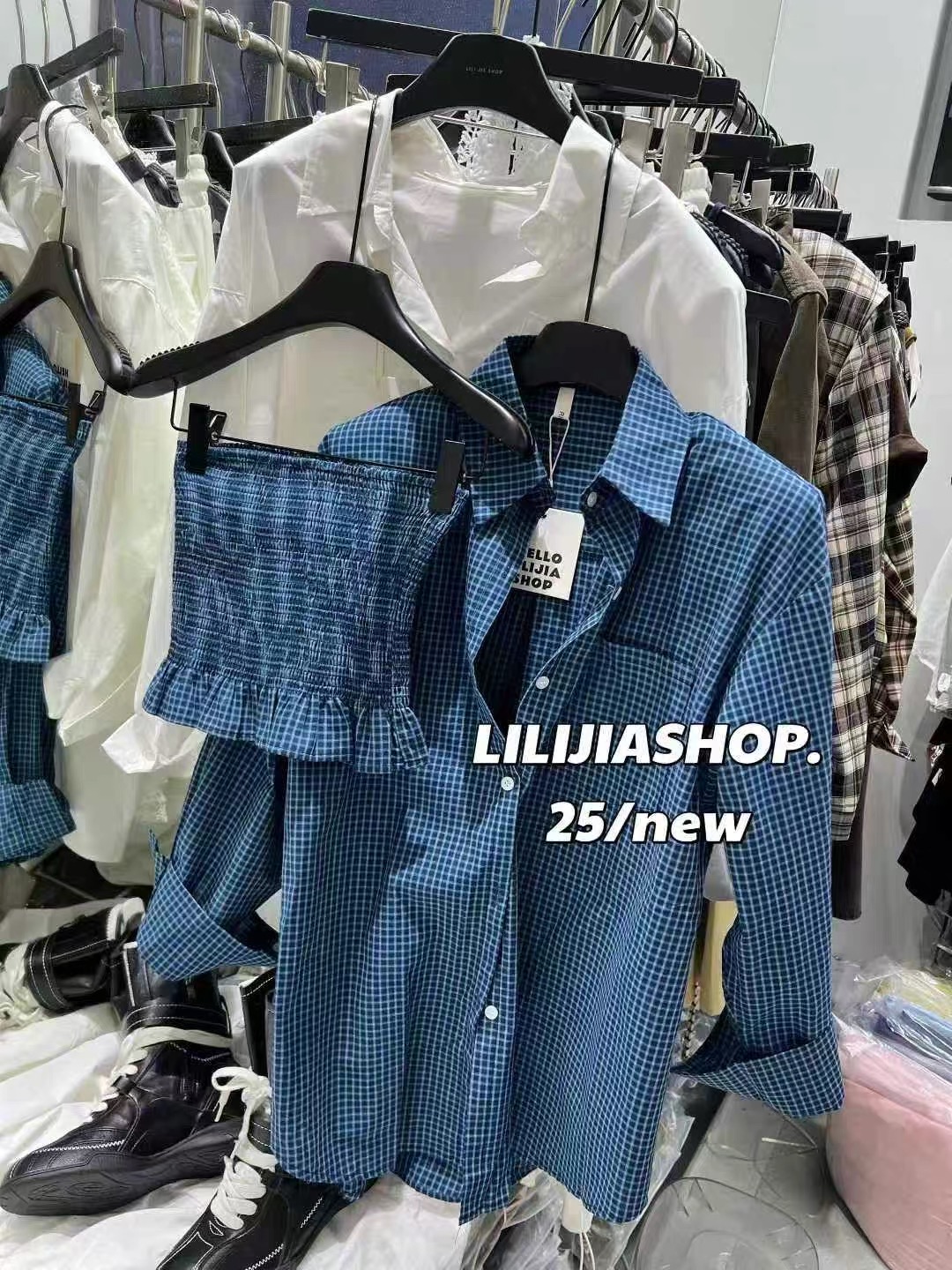 MH家 2025秋季韩版时尚百搭显瘦格子衬衫+抹胸上衣两件套套装