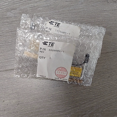 原装FANUC发那科 三菱 CF卡套卡托数控系统机床 A02B-0303-K150