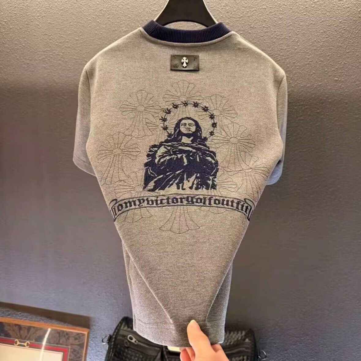 高级感轻奢时尚圆领短袖男春季新款潮流百搭上衣日常休闲打底半袖