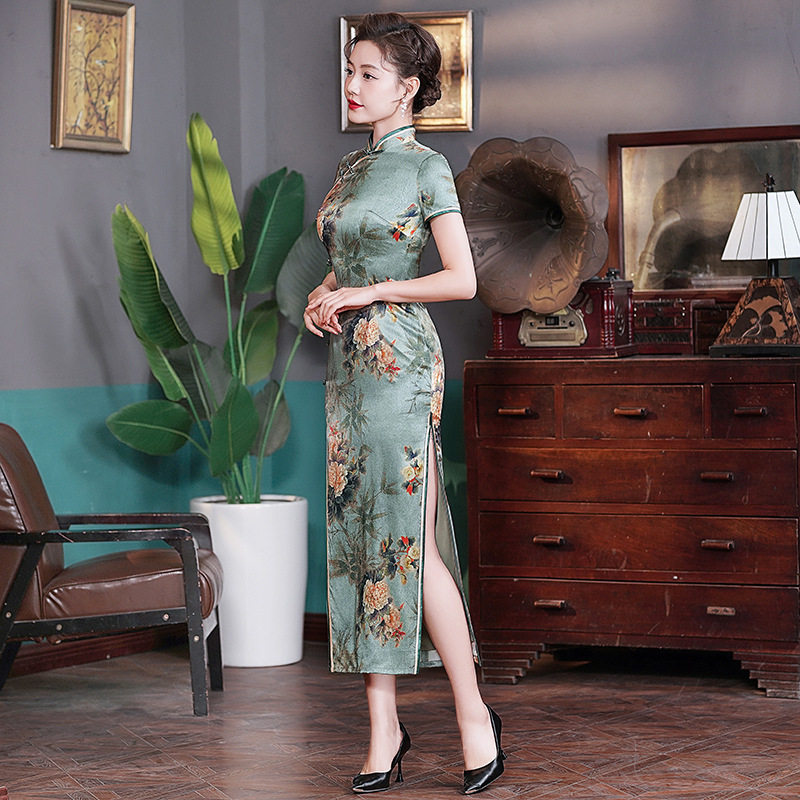 民国风素雅高端真丝旗袍桑蚕丝年轻少女名媛楼兰苏派司藤同款走秀