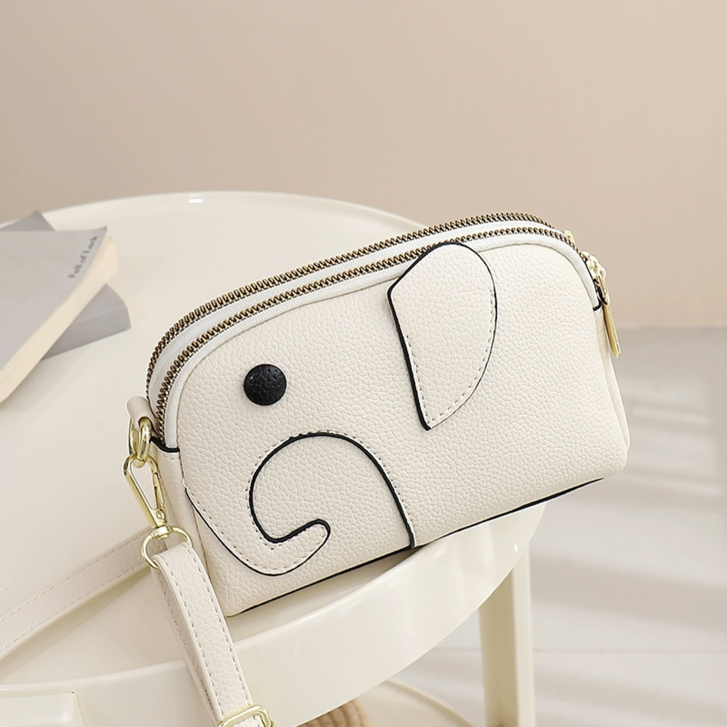 可爱小象斜挎包女2026新款手机包超火迷你小包包百搭简约时尚包包