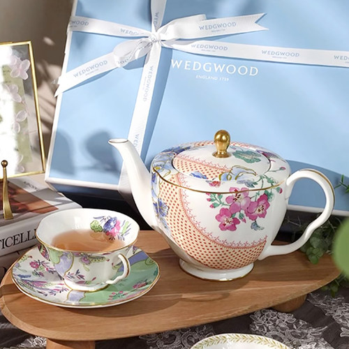 WEDGWOOD彩蝶系列骨瓷茶壶套装