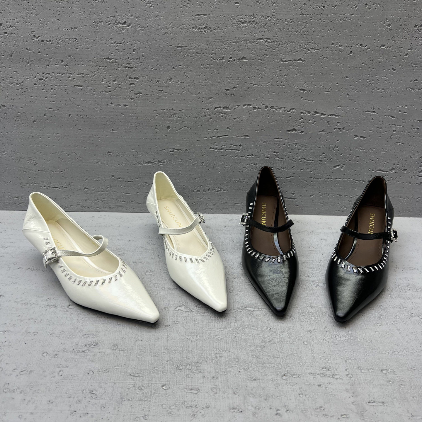 2026春新款欧洲站欧货真皮女鞋细跟尖头水钻一字扣浅口单鞋高跟鞋