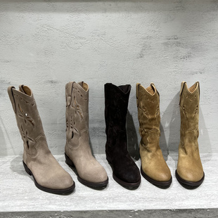 欧洲站先锋名典女鞋2025秋季新款欧货磨砂皮粗跟中筒靴套筒时装靴