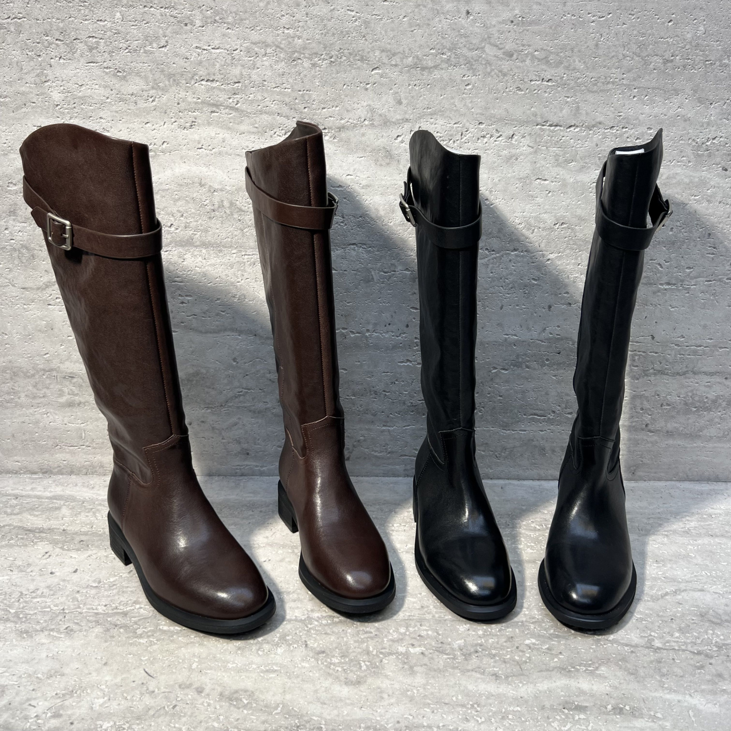 真皮粗跟皮带扣套筒长靴骑士靴女