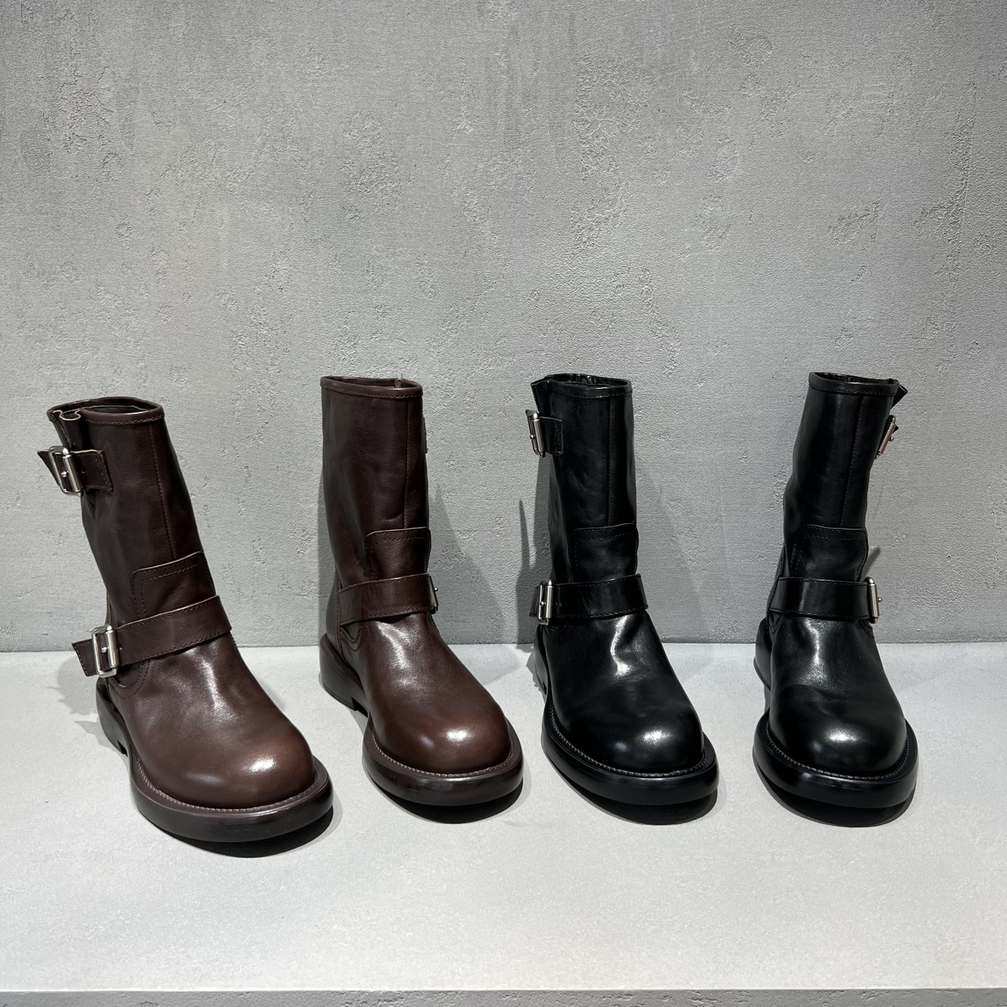 胎牛皮粗跟套筒皮带扣马丁靴短靴