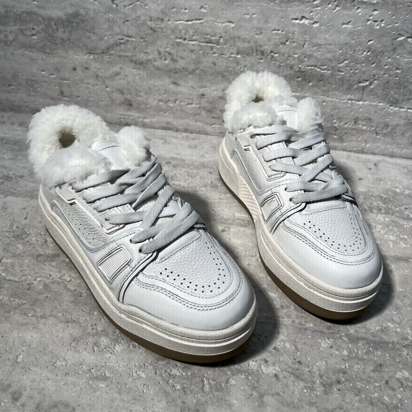 系带加绒保暖休闲板鞋百搭小白鞋