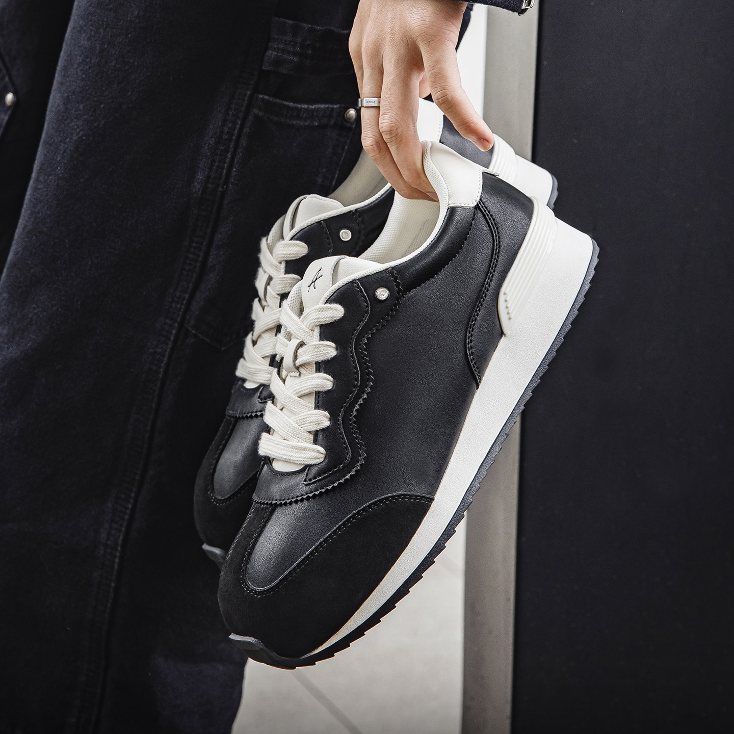 MRA面包阿甘鞋男鞋2025新款黑色通勤德训鞋宽楦运动休闲慢跑鞋冬