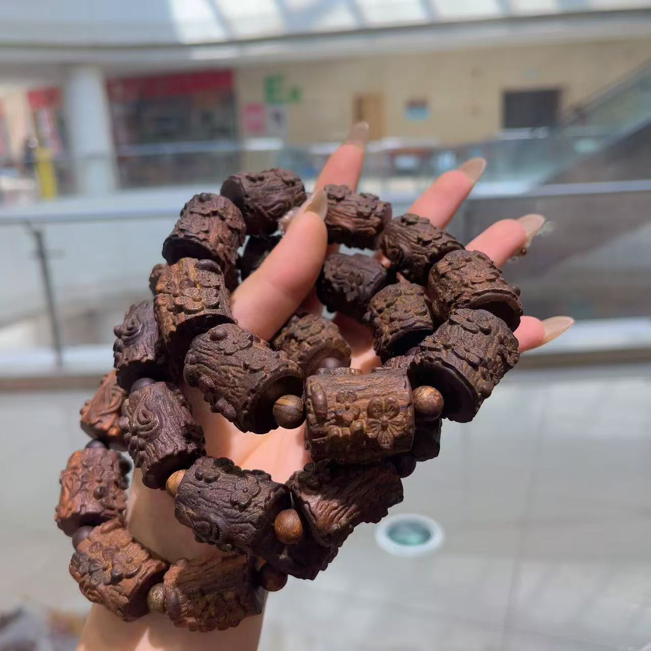 新款沉香木树桩雕花桶珠手串 文玩手链饰品礼物