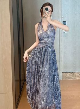 2025夏季新款女装名媛性感挂脖露背收腰飘逸连衣裙度假长裙70278