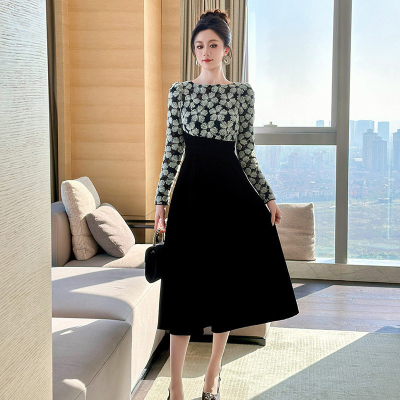 黑丝绒拼接蕾丝收腰连衣裙花朵刺绣收腰气质宴会大摆长裙女21923