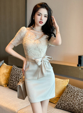 法式小个子修身连衣裙女2025夏季新款蕾丝拼接系带包臀裙子20651