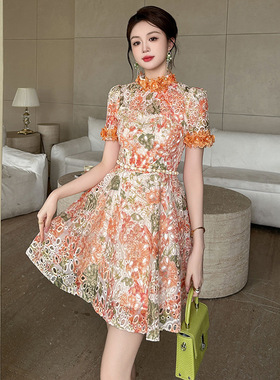 2025夏季新款女装法式立体花朵圆领收腰蓬蓬碎花精致连衣裙70273