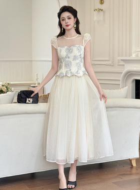 2025夏季新款法式圆领设计感修身显瘦拼接假两件网纱连衣裙51298