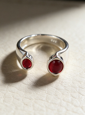 日韩复古镶红色石藏银戒指女士小众质感时髦开口饰品素银指环礼物