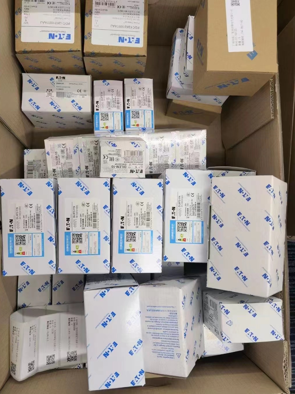 EATON IZM91N3C-V10CW IZM91N3C-V12CW IZM91N3C-V16CW 询价客服