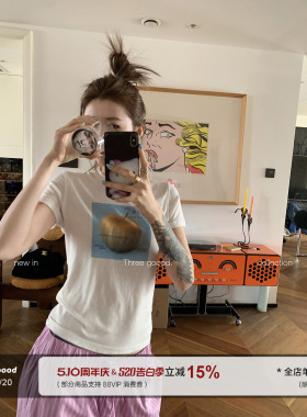 THREE GOOOD殷三吉夏日清爽 莱赛尔亚麻创意苹果印花T恤 通勤舒适