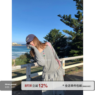 一字肩慵懒感针织上衣荷叶边腰头抽绳半裙套装 THREE GOOOD殷三吉