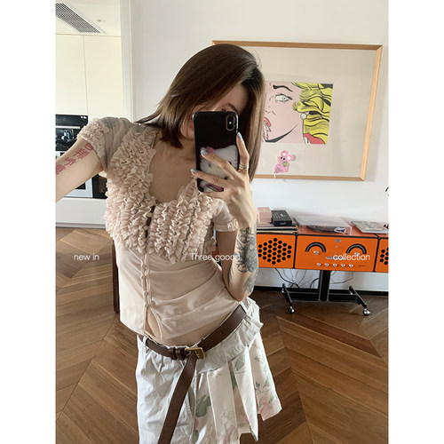 V领立体荷叶边网纱上衣修身