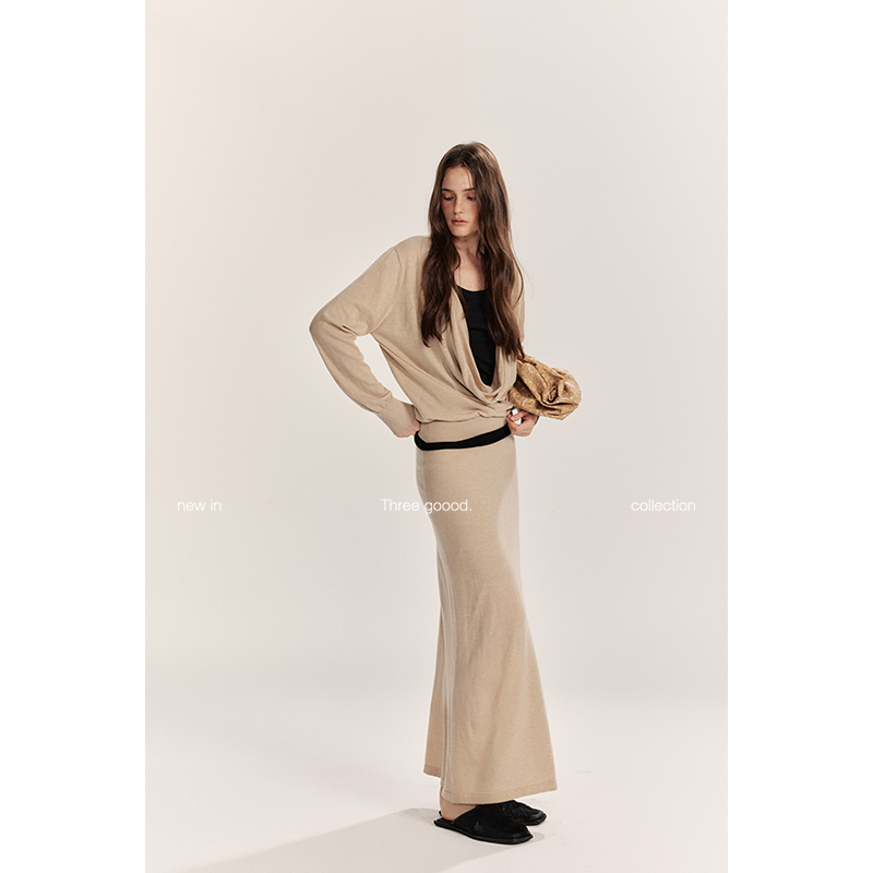 三吉30羊毛荡领长袖针织衫