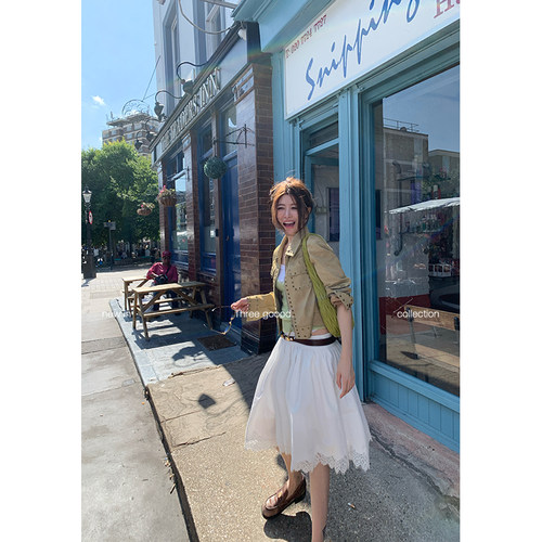 PU皮重工铆钉设计皮夹克短款外套