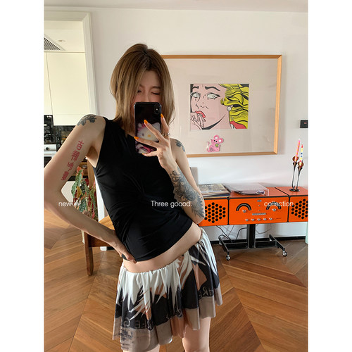 网纱双层纽结设计圆领背心款上衣