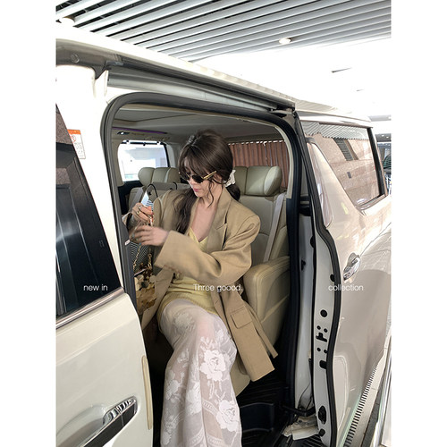 三吉月光少女小众显瘦蕾丝半身裙