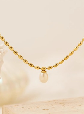 2024新款法式珍珠米珠项链跨境欧美风钛钢镀金百搭饰品配饰防过敏