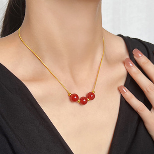 2022抖音爆款红玛瑙项链王维红豆相思珠子吊坠红珠子钛钢蛇骨链