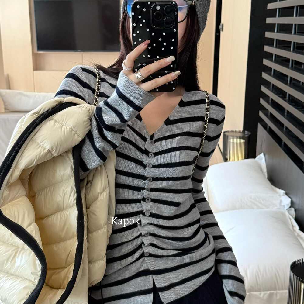 KAPOK-设计感褶皱单排扣条纹打底针织针织开衫（含6羊毛）25F010