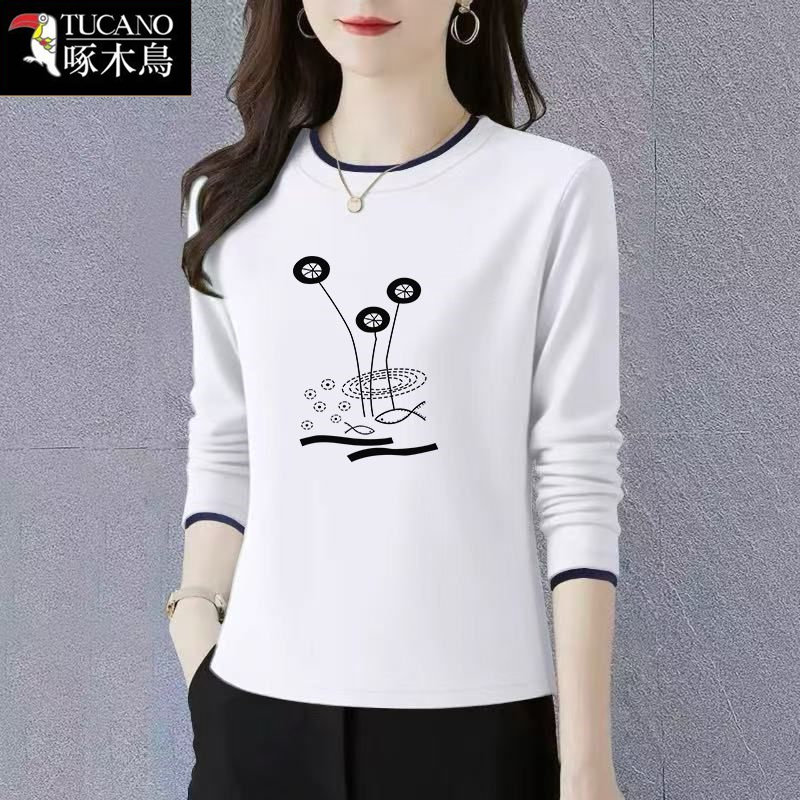 啄木鸟2026年新款显瘦圆领纯棉上衣女士春季长袖印花简约通勤T恤