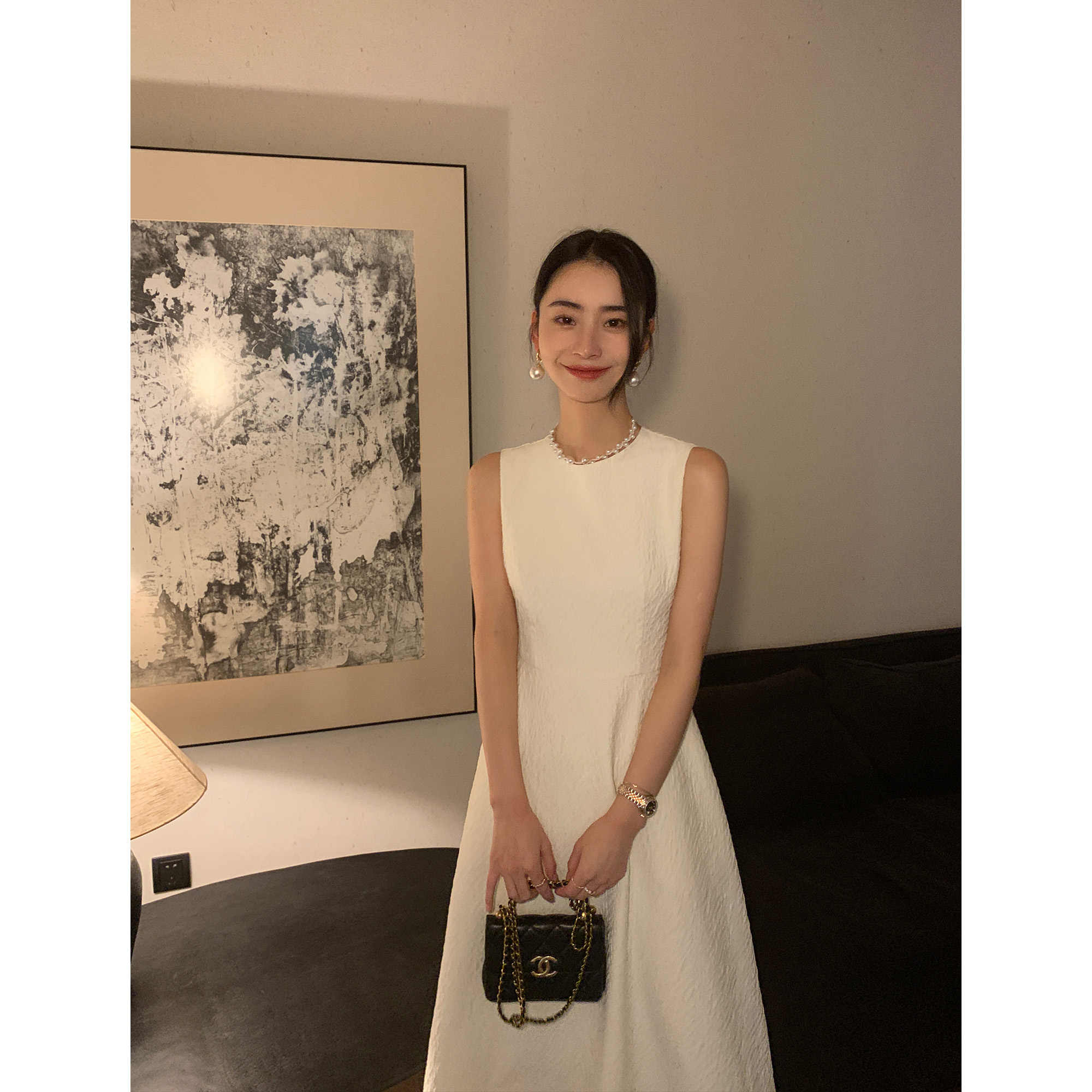 高级感白色背心连衣裙春夏季款法式气质长裙无袖收腰肌理感裙子