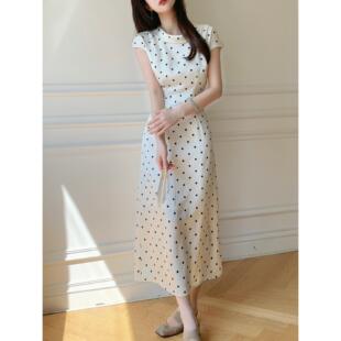 白色高级感长裙夏新款法式波点大圆领气质缎面收腰显瘦连衣裙