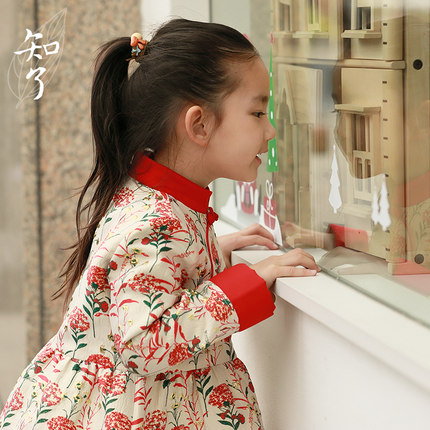 知了童装 女童双层加绒提花锦缎连衣裙冬款长袖改良旗袍儿童51372