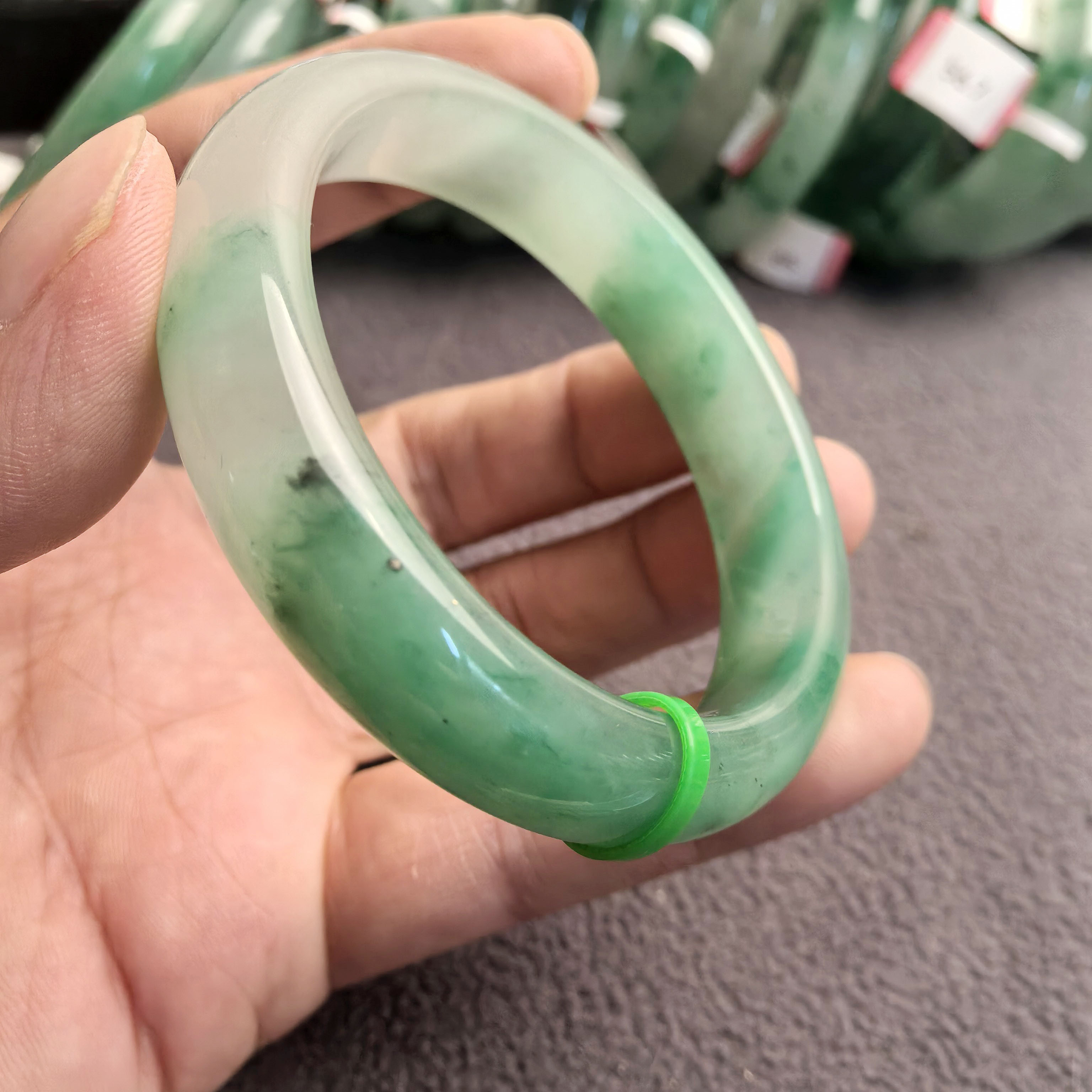 高冰种飘花翡翠叮当镯细圆条