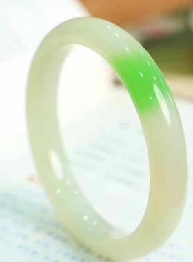 翠青玉镯子新疆和田玉手镯