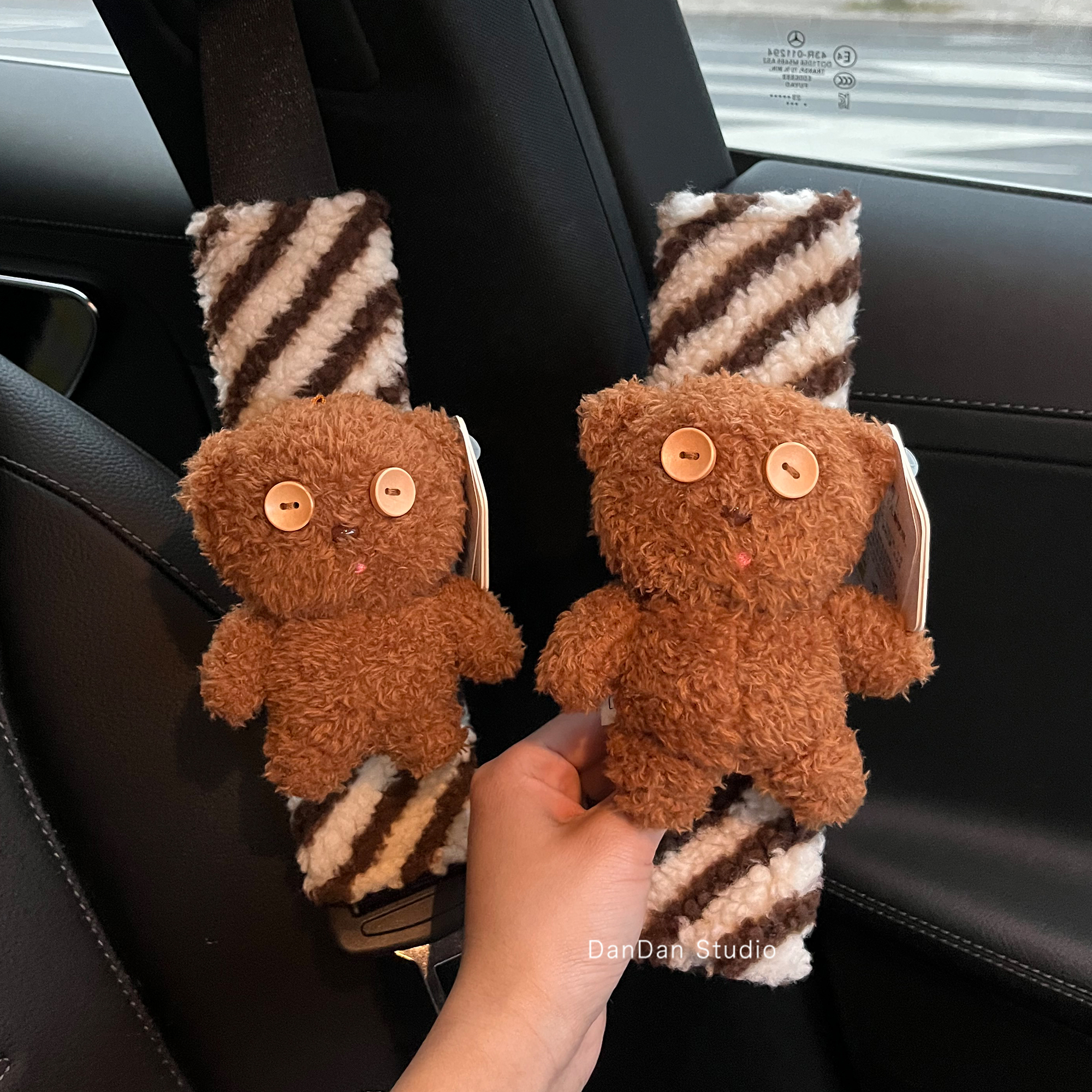 正版环球小黄人毛绒公仔汽车安全带护肩套Tim 熊鲍勃玩偶新车礼物