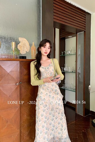 法式高级蛋糕荷叶边碎花连衣裙